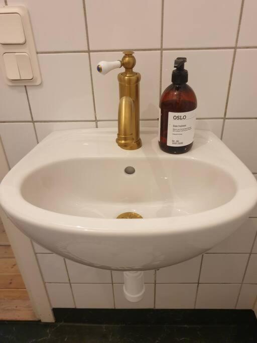 Centrala Stan- 2-Rums Gaestsvit, Perfekt Foer Kollegor Som Oenskar Separata Rum 于默奧 外观 照片